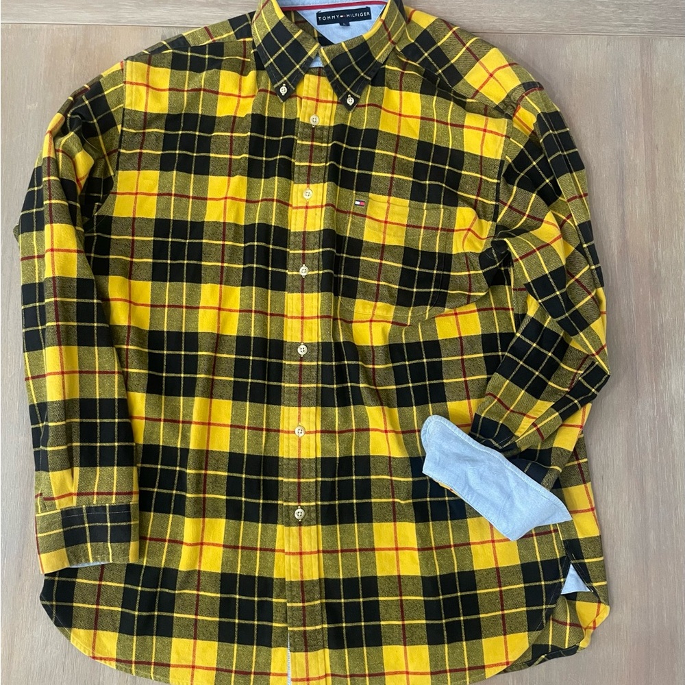 Vintage  Y2K Tommy Hilfiger Men's Cotton Flannel Plaid Button-Down Size L